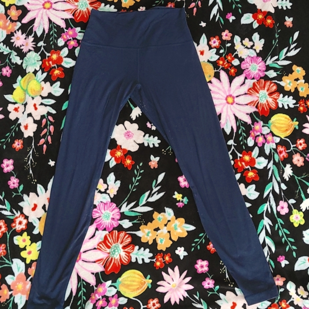 Navy Lululemon Aligns 28"